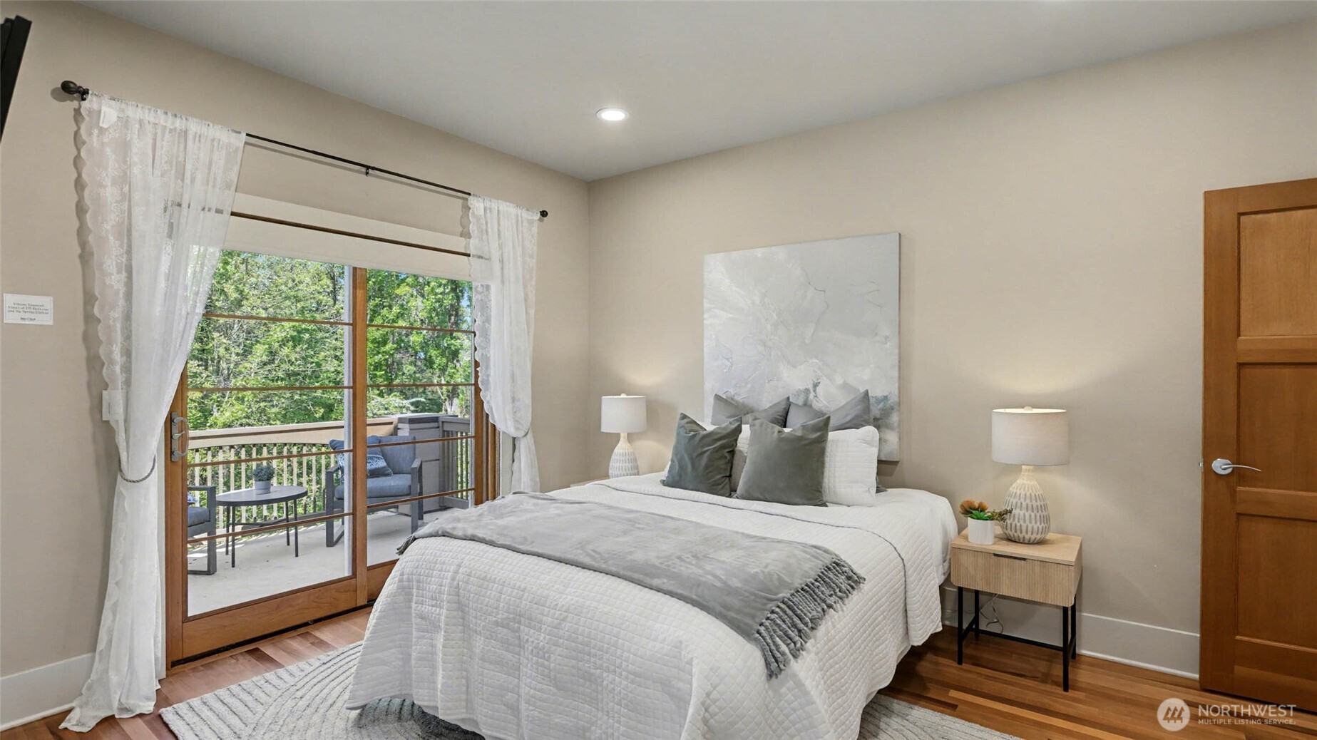 13730 Main Street , Bellevue, WA 98005