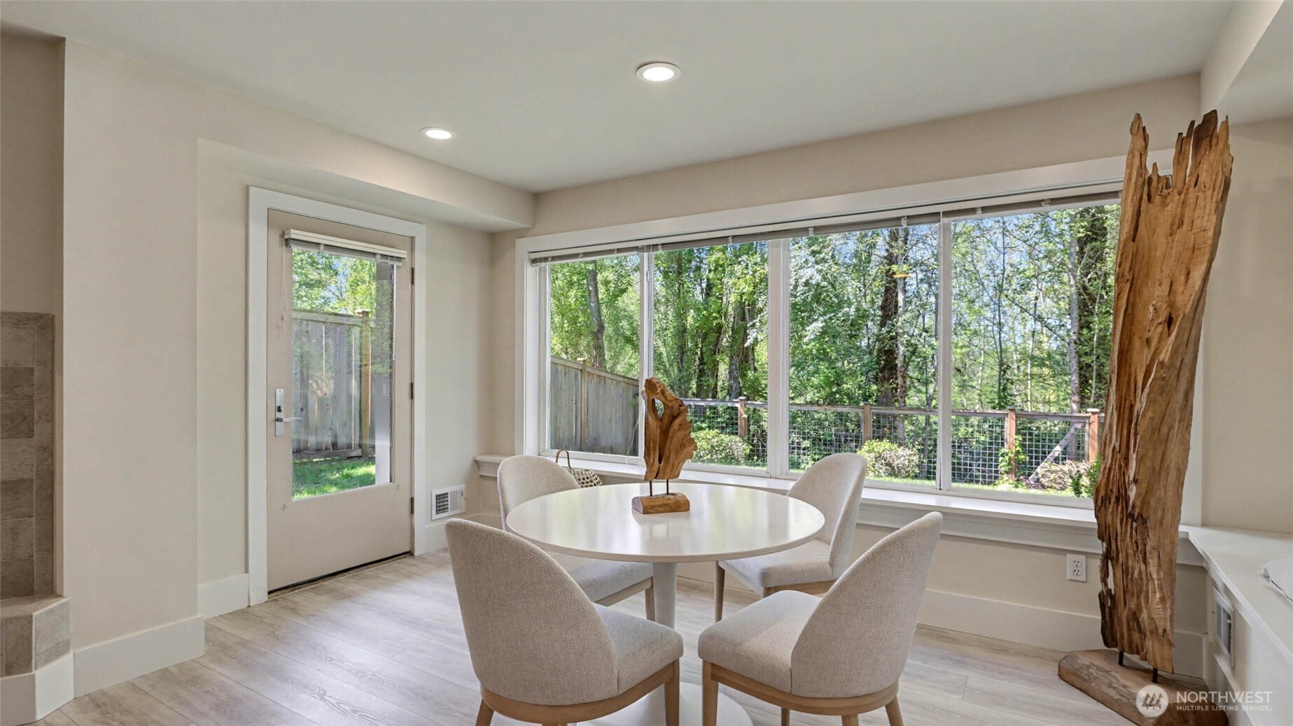 13730 Main Street , Bellevue, WA 98005