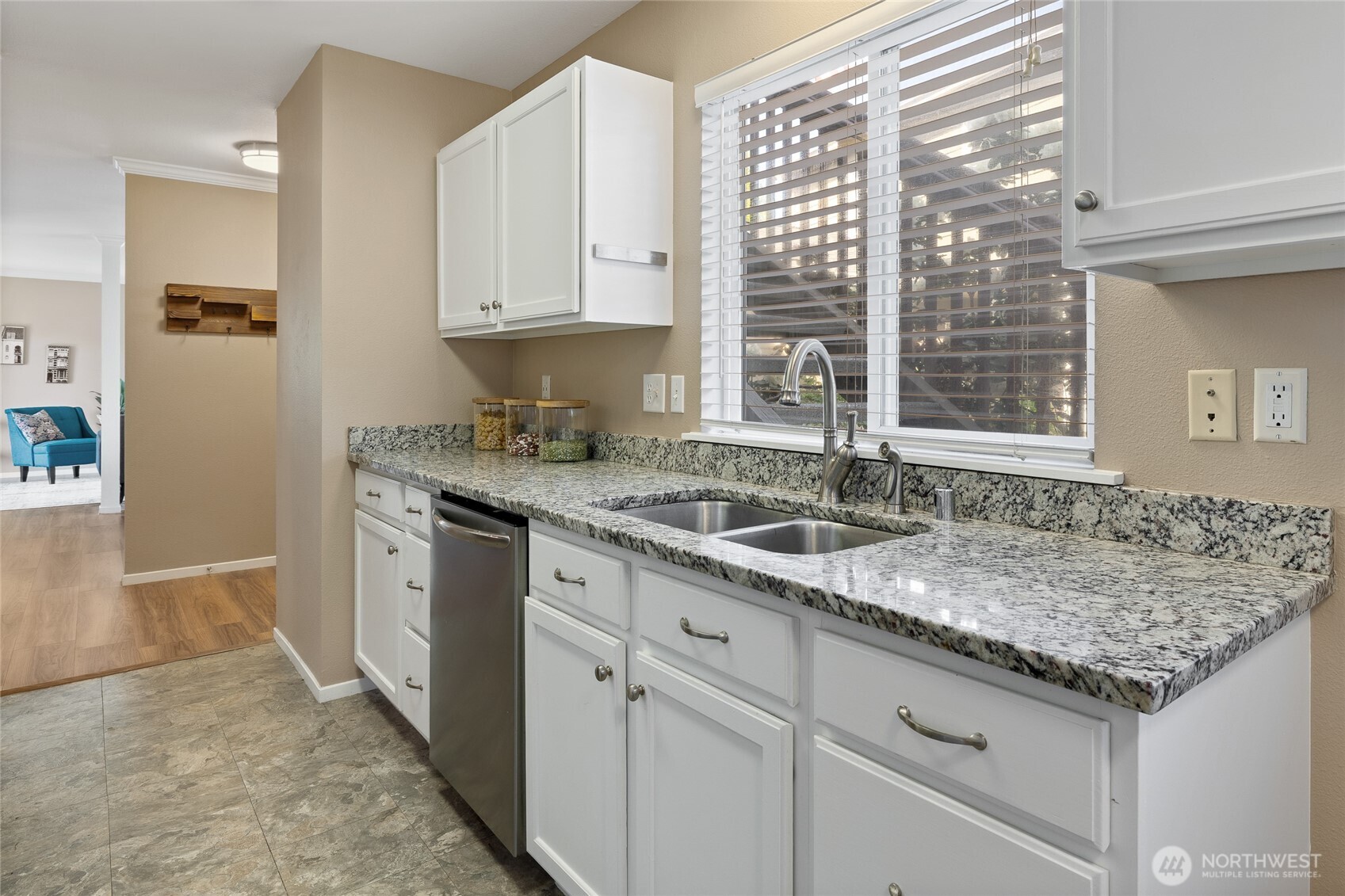 807 W Main Street #B, Monroe, WA 98272