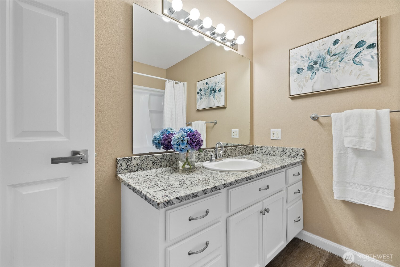 807 W Main Street #B, Monroe, WA 98272