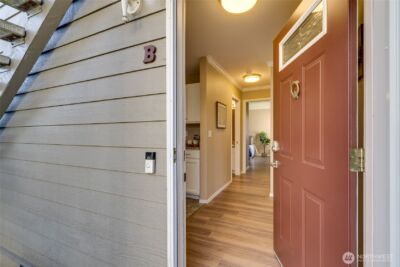 807 W Main Street #B, Monroe, WA 98272 - Photo 5