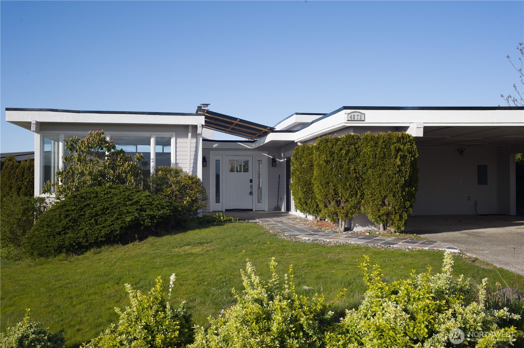 4572 137th Avenue SE, Bellevue, WA 98006