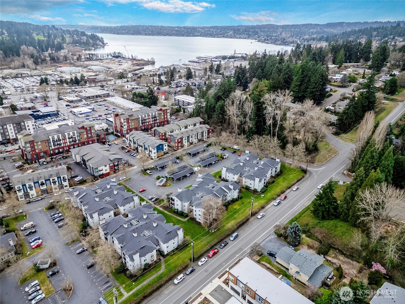 6700 NE 182nd Street #C104, Kenmore, WA 98028