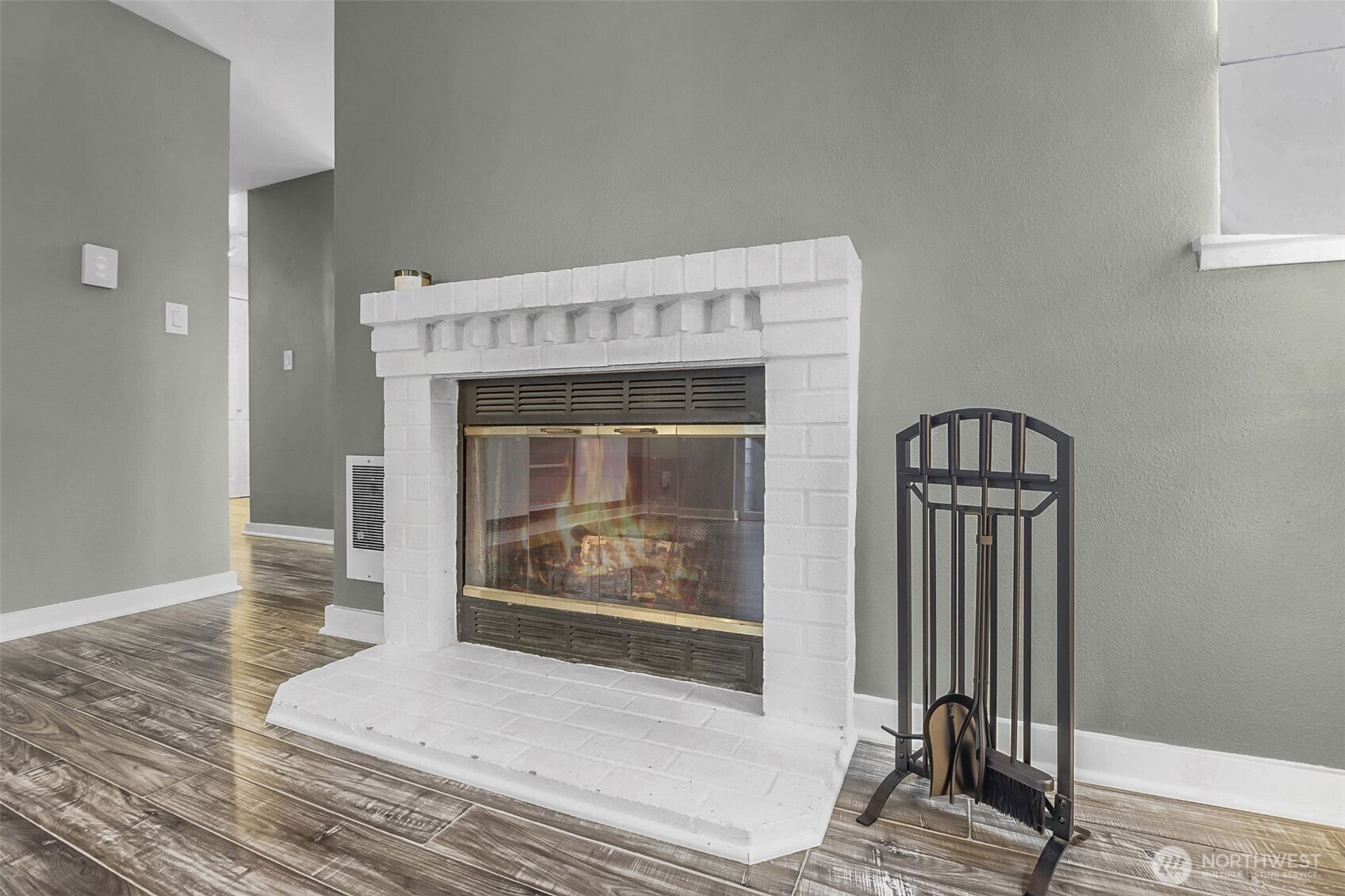6700 NE 182nd Street #C104, Kenmore, WA 98028