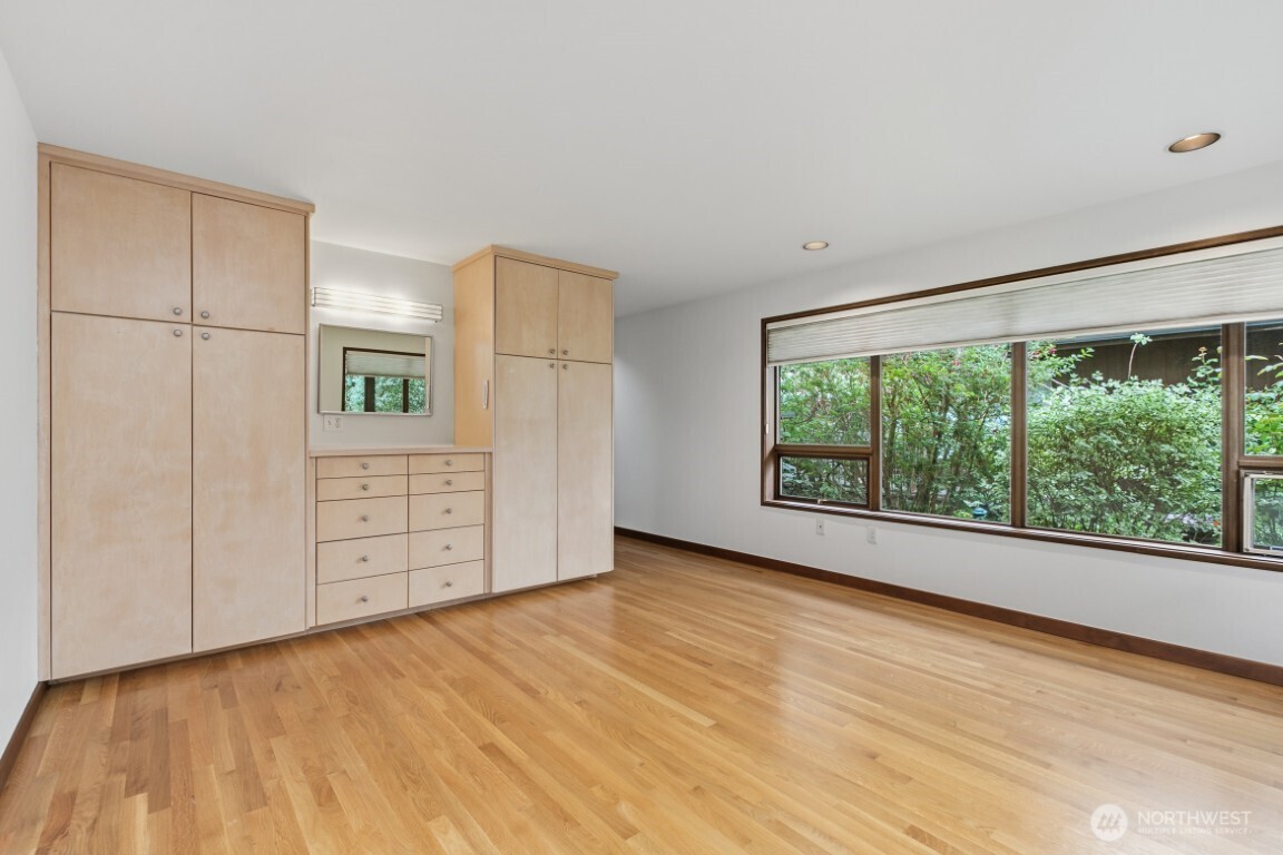 1415 38th Avenue , Seattle, WA 98122
