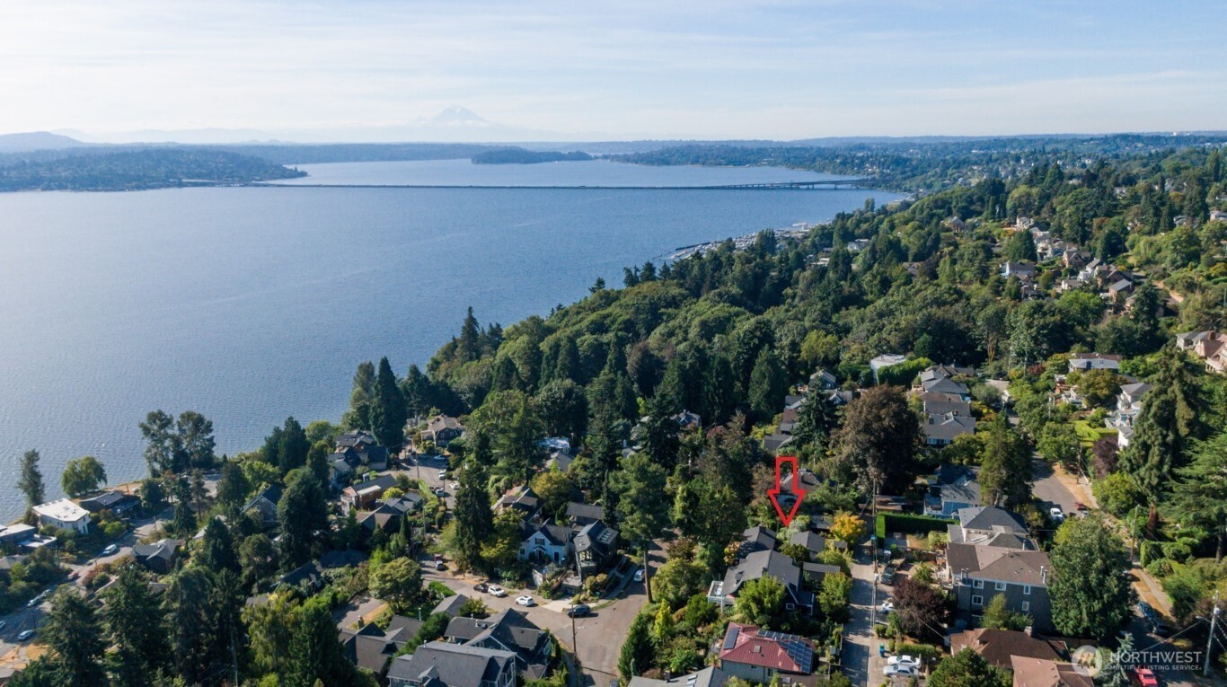1415 38th Avenue , Seattle, WA 98122