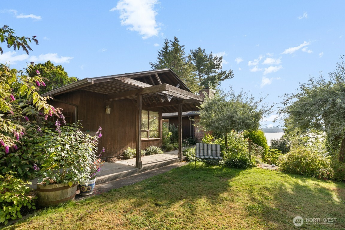 1415 38th Avenue , Seattle, WA 98122
