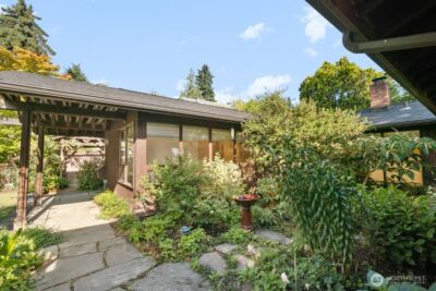 1415 38th Avenue , Seattle, WA 98122 - Photo 6