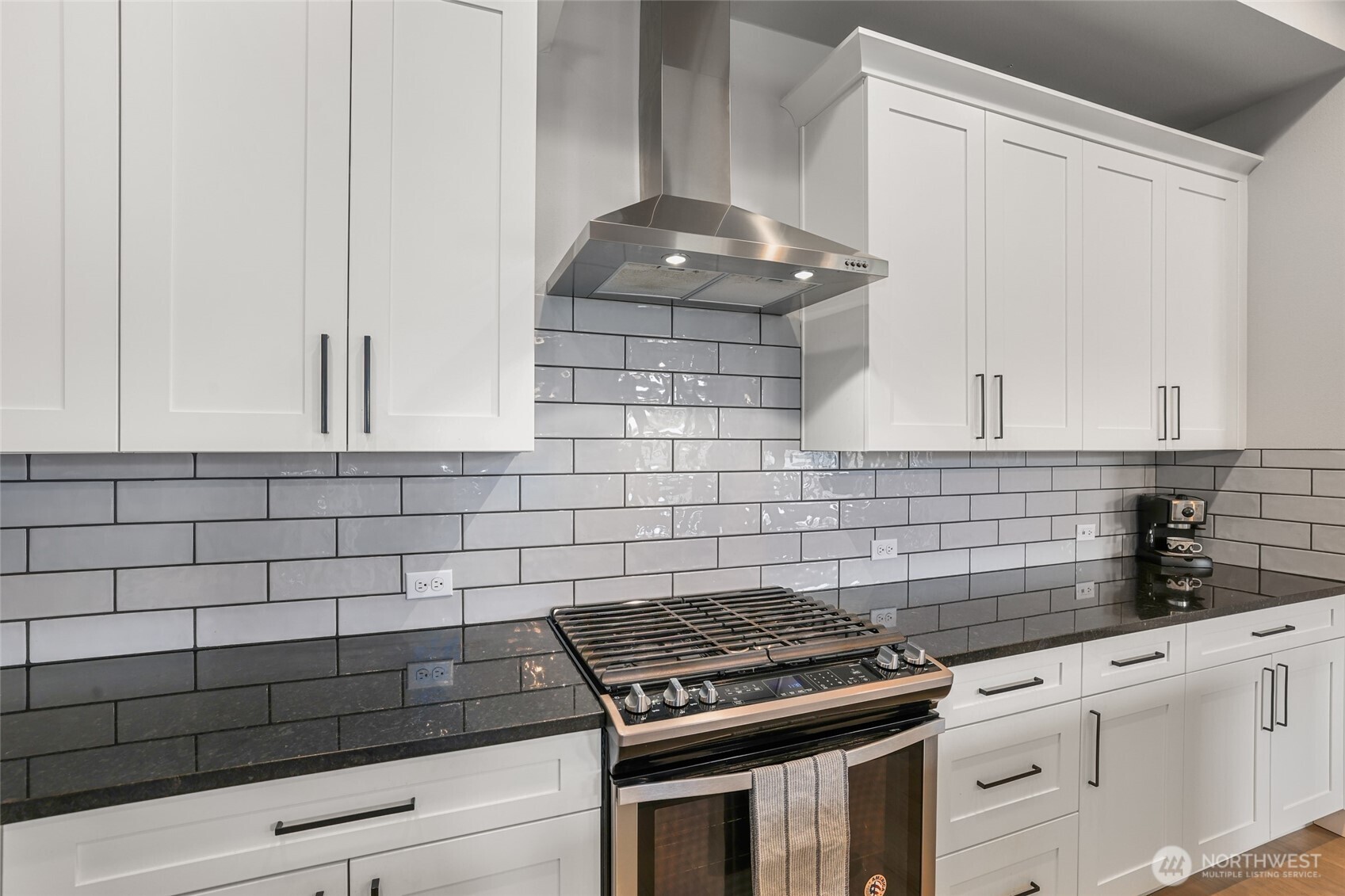 2678 Terry Court , Enumclaw, WA 98022