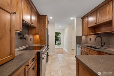 3213 SW 319th Place #19, Federal Way, WA 98023 - Photo 6
