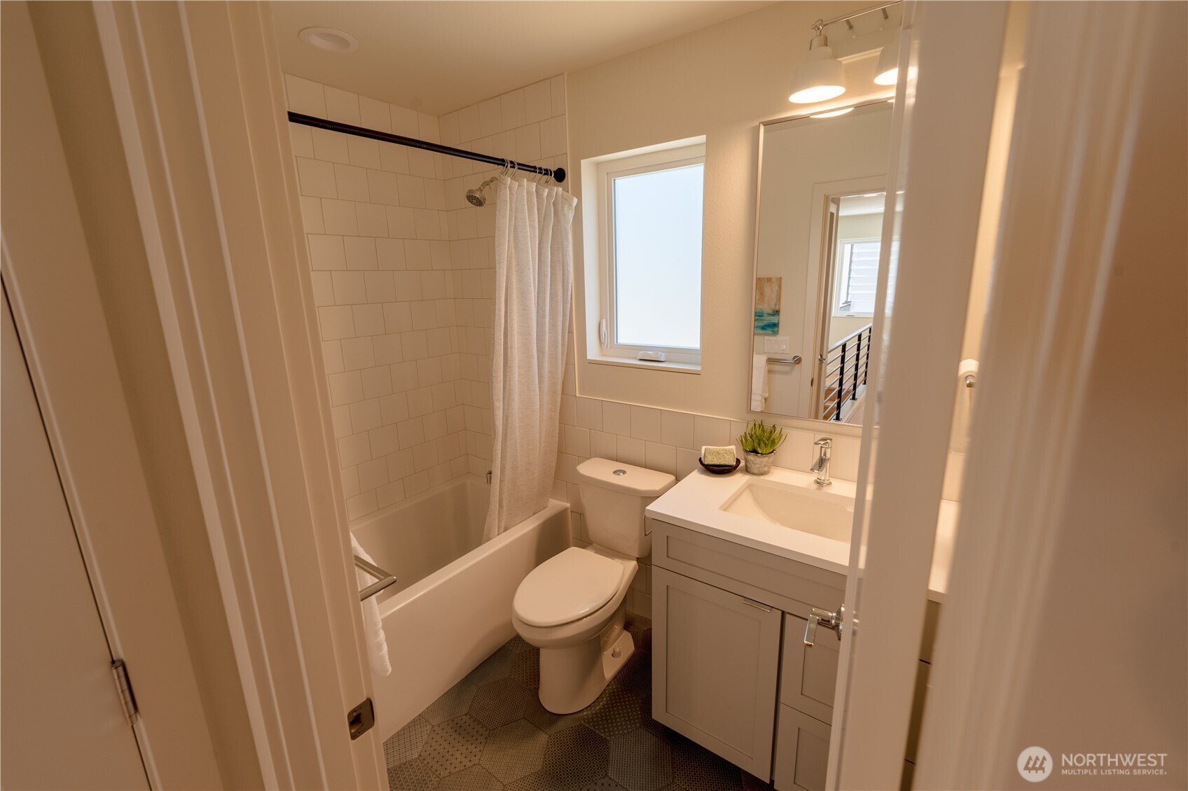 13540 39th Avenue NE #C, Seattle, WA 98125