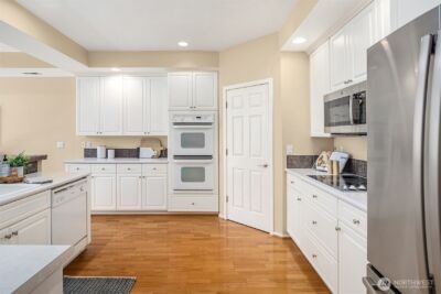1805 134th Avenue SE #22, Bellevue, WA 98005 - Photo 5