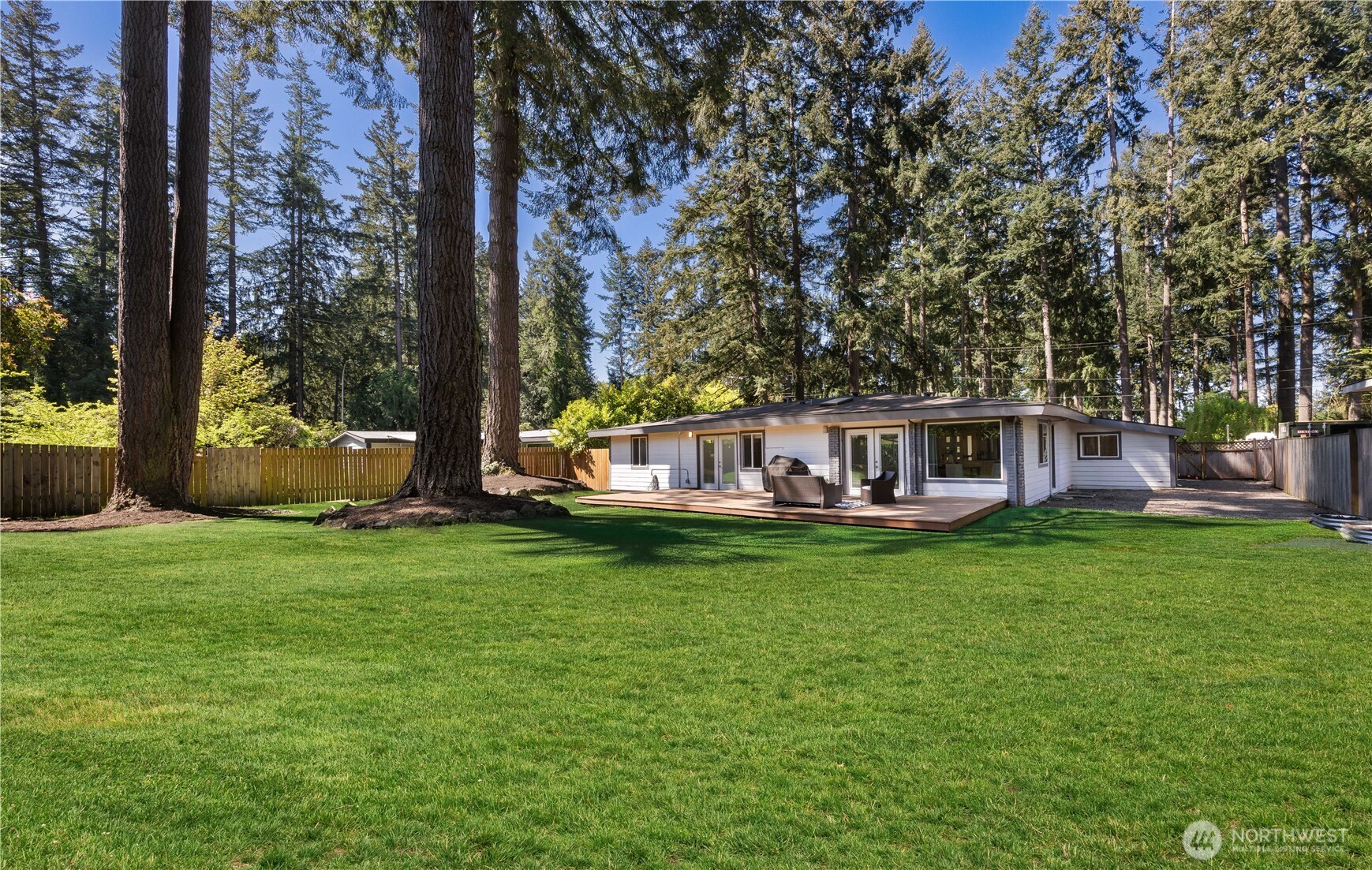 2412 160th Avenue NE, Bellevue, WA 98008