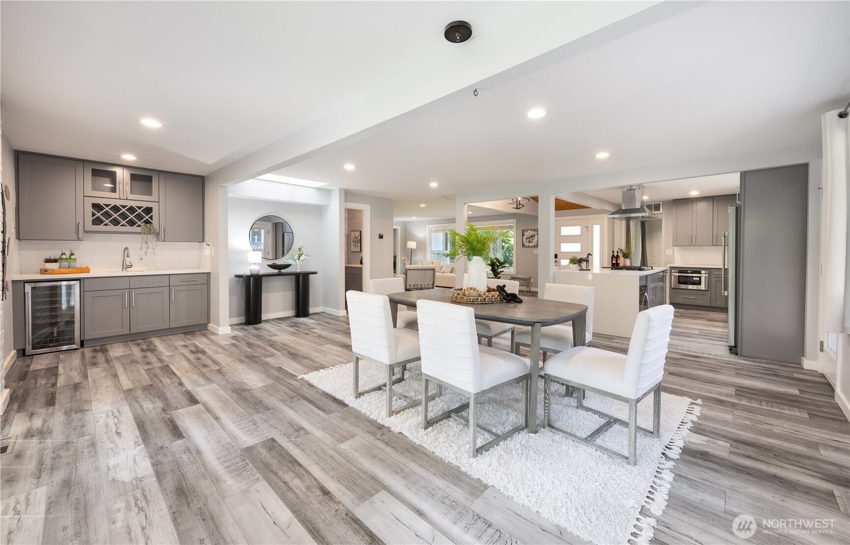2412 160th Avenue NE, Bellevue, WA 98008