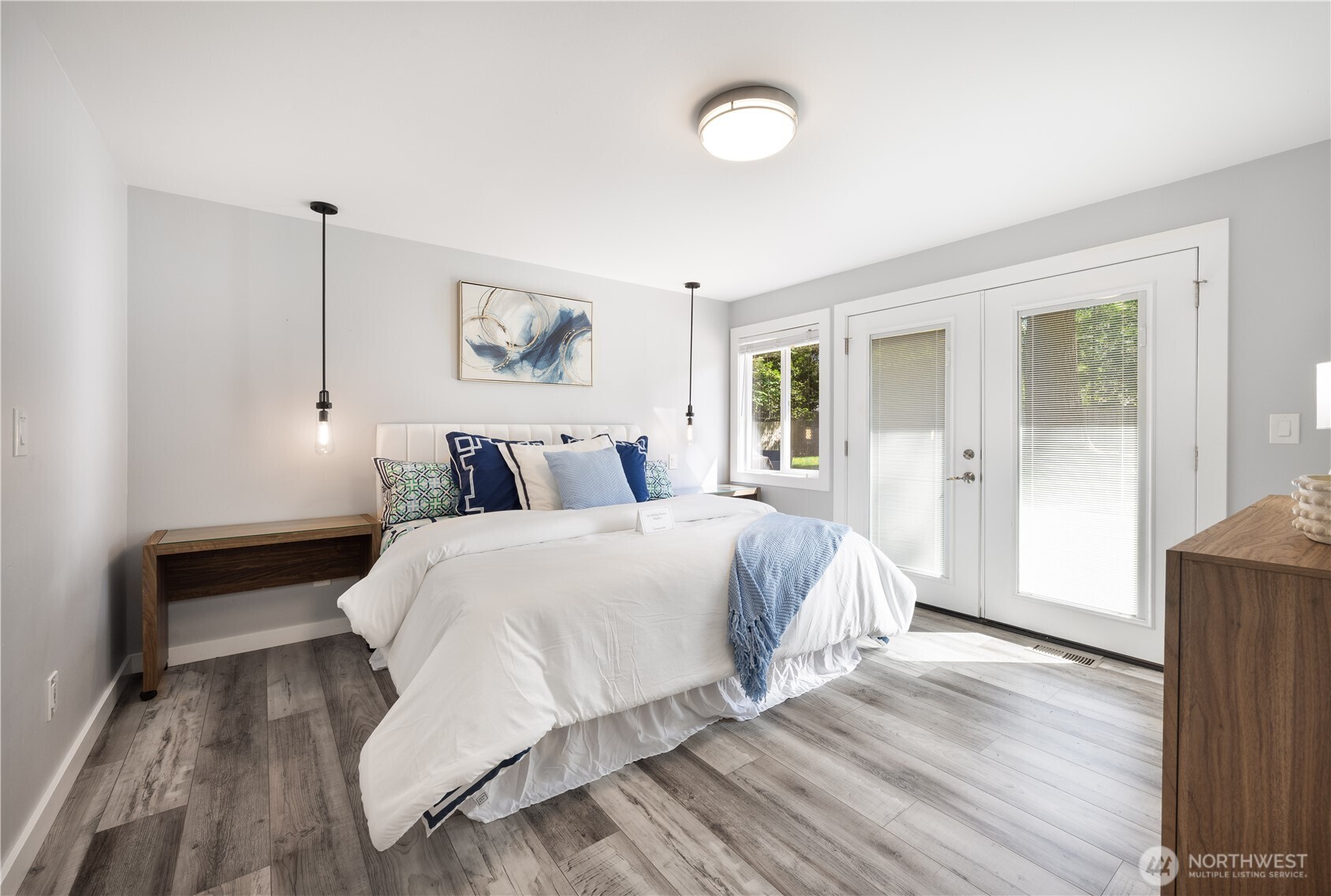 2412 160th Avenue NE, Bellevue, WA 98008