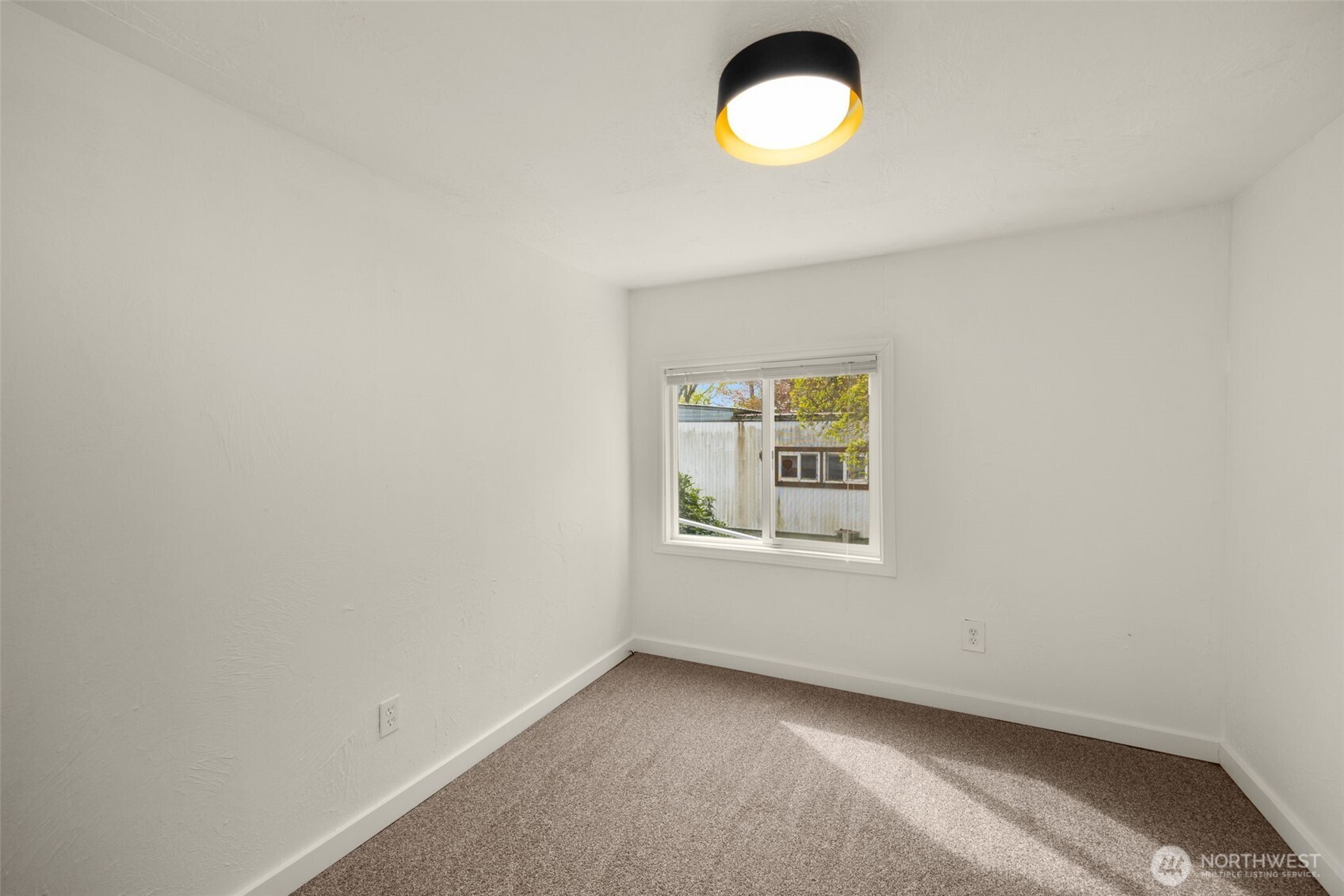 24222 54th Avenue W #12, Mountlake Terrace, WA 98043
