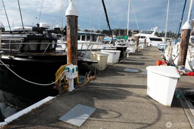 2400 Skyline Way #E-25, Anacortes, WA 98221 - Photo 12