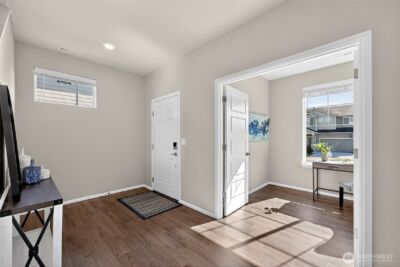 1472 Baker Heights Loop , Bremerton, WA 98312 - Photo 9