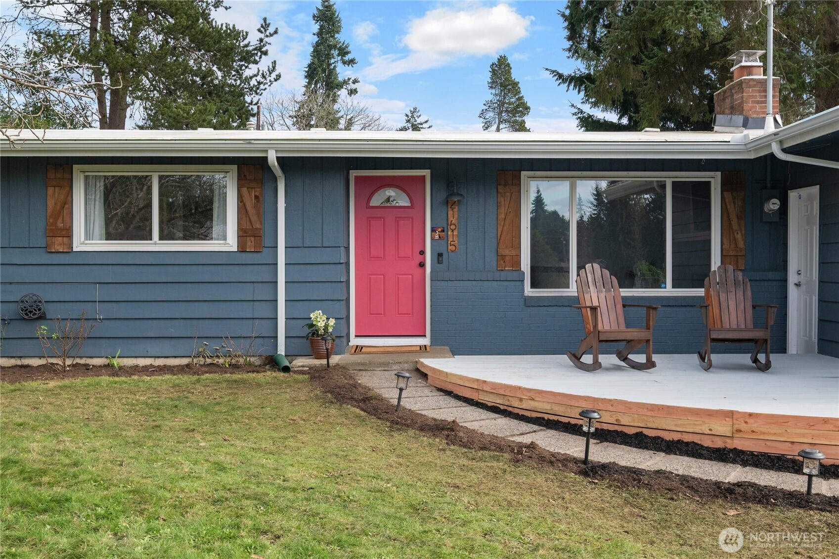 21615 82nd Avenue W, Edmonds, WA 98026