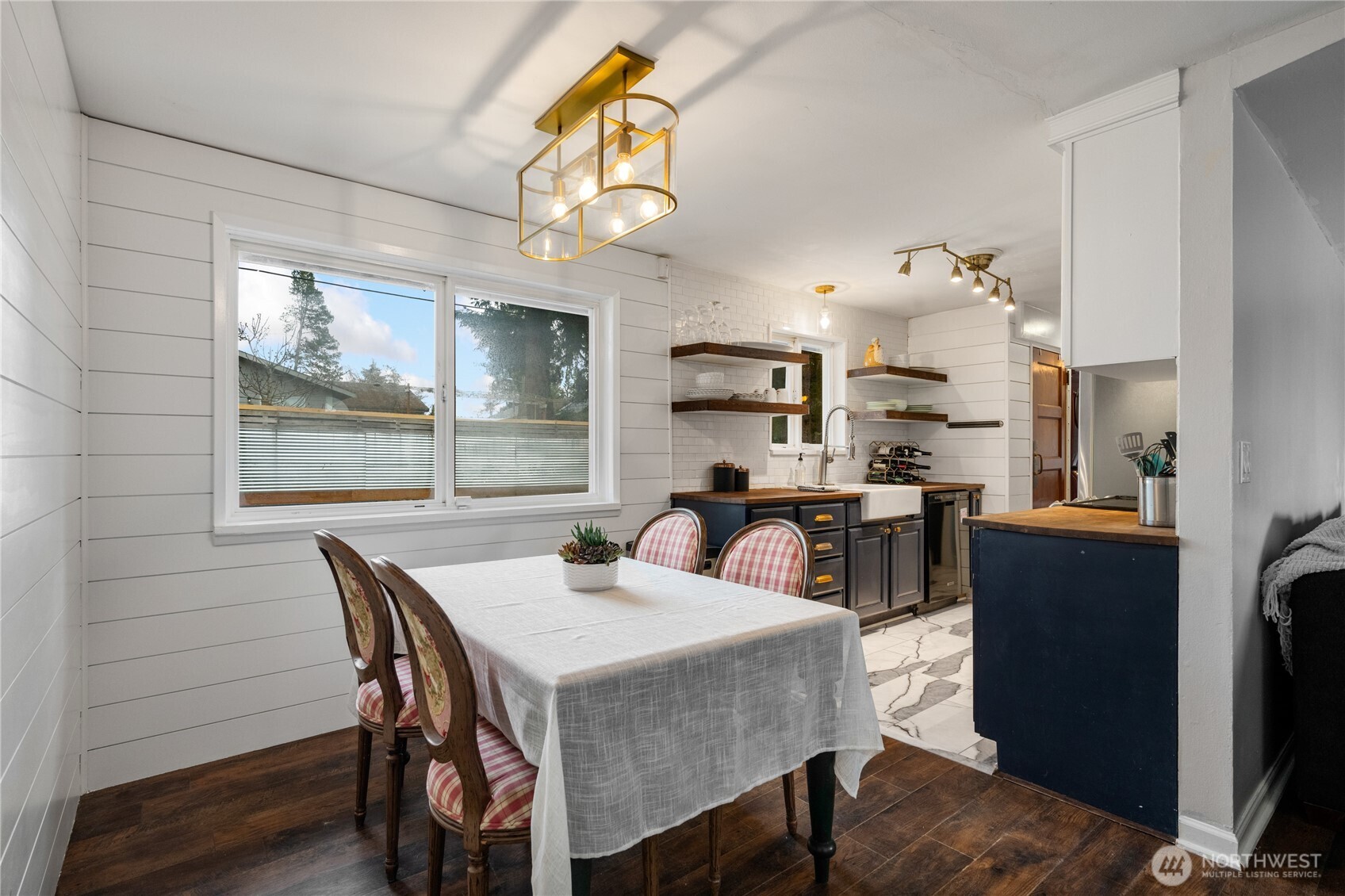 21615 82nd Avenue W, Edmonds, WA 98026