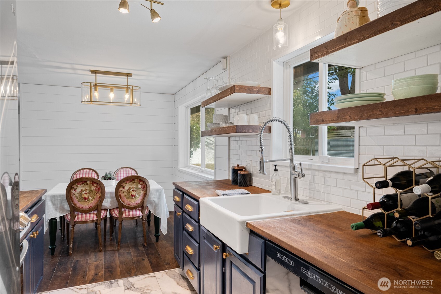 21615 82nd Avenue W, Edmonds, WA 98026