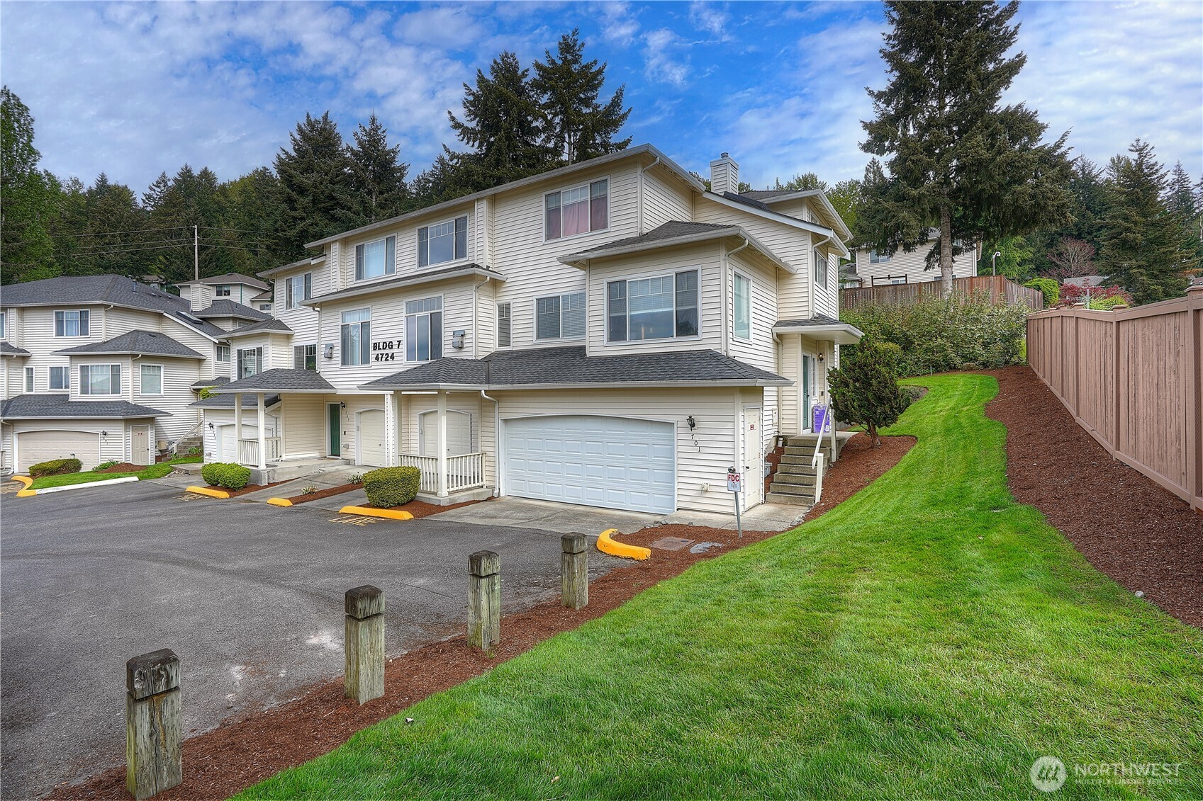 4724 Mill Pond Drive SE #702, Auburn, WA 98092