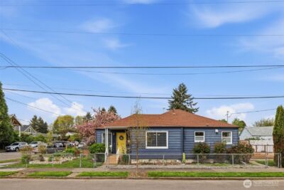 544 Whitworth Avenue S, Renton, WA 98057 - Photo 1