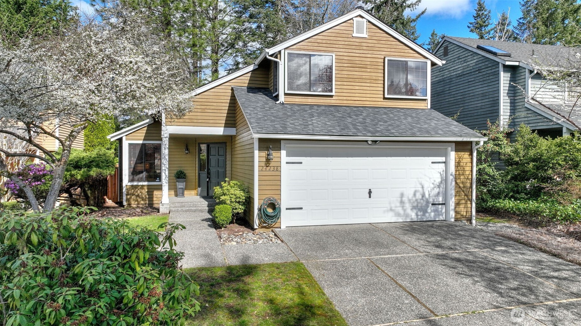 24238 SE 43rd Court , Sammamish, WA 98029