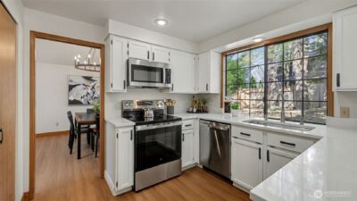 24238 SE 43rd Court , Sammamish, WA 98029 - Photo 13