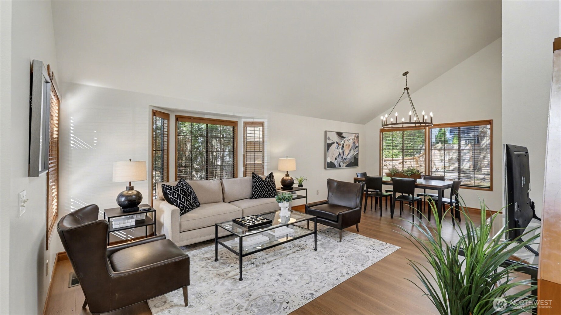 24238 SE 43rd Court , Sammamish, WA 98029