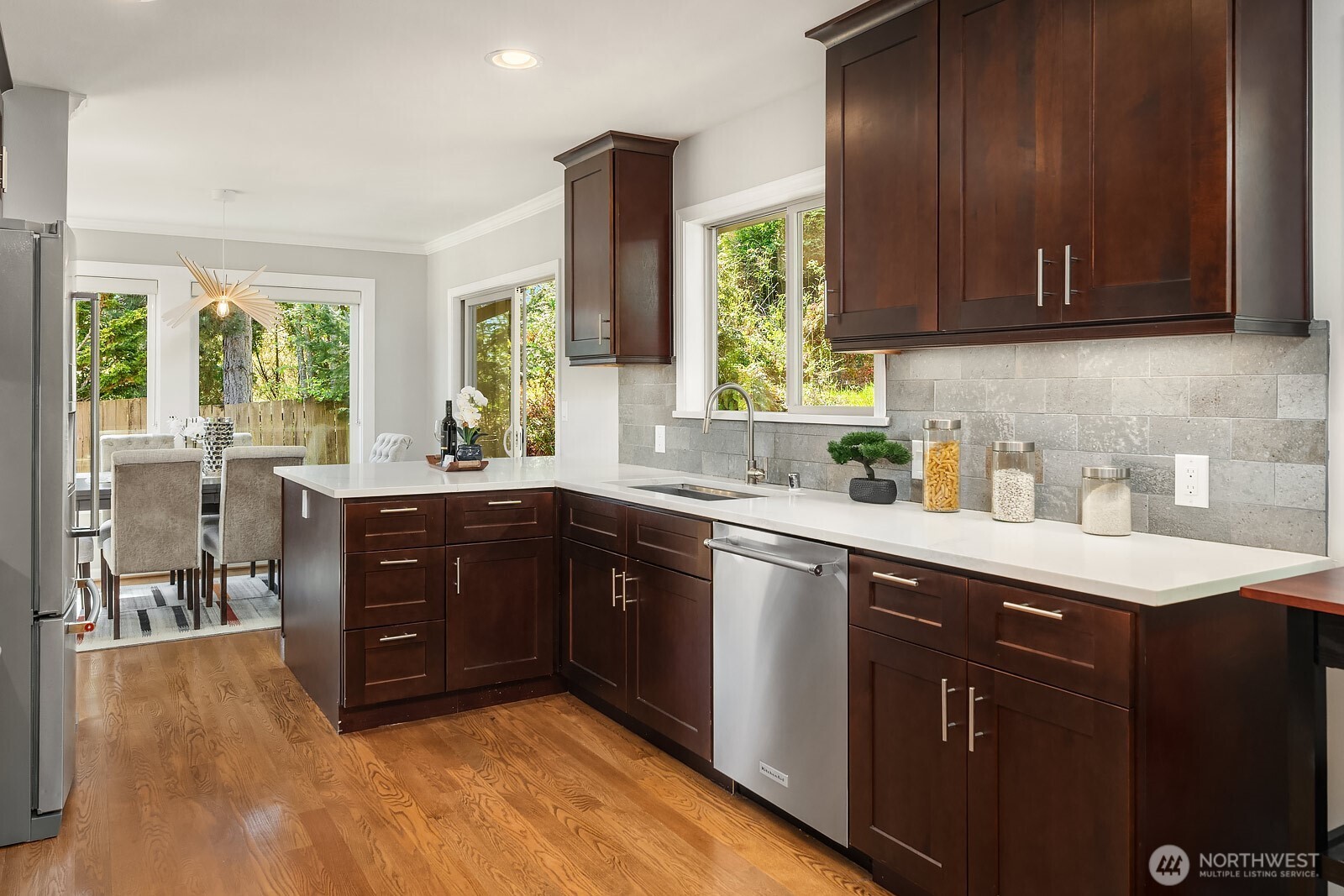 12516 SE 4th Place , Bellevue, WA 98005