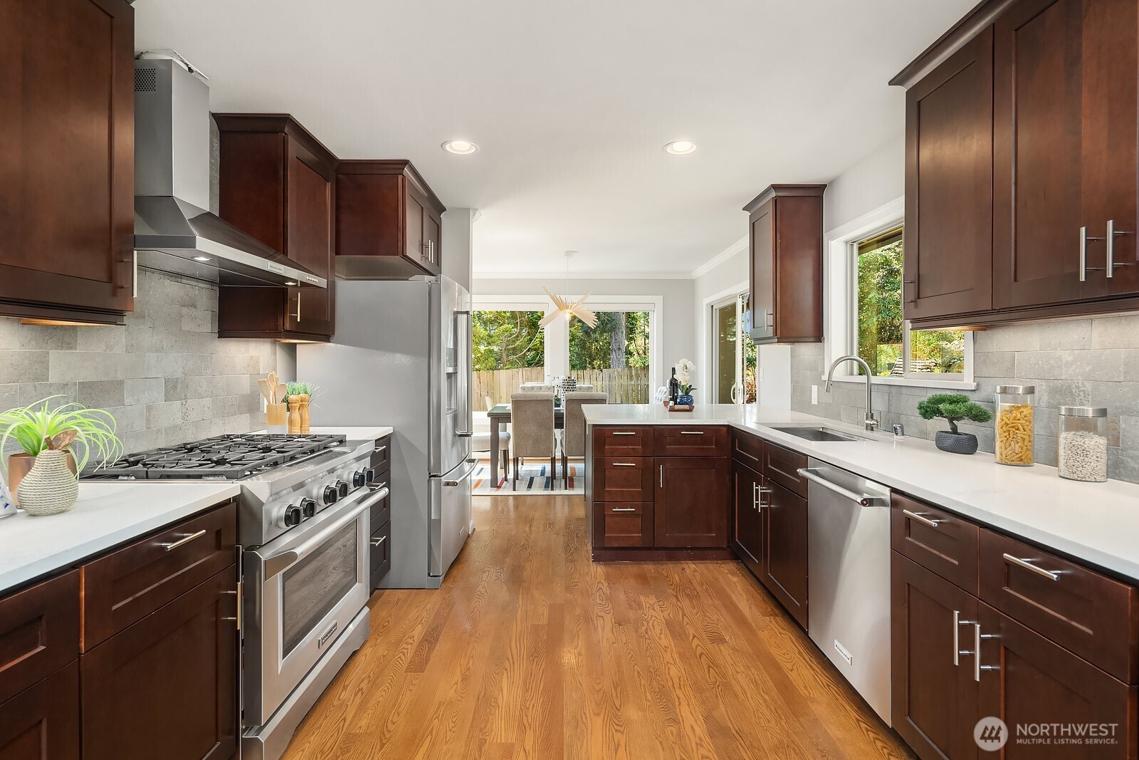 12516 SE 4th Place , Bellevue, WA 98005