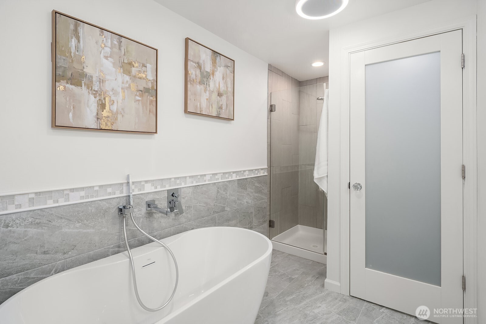 12516 SE 4th Place , Bellevue, WA 98005