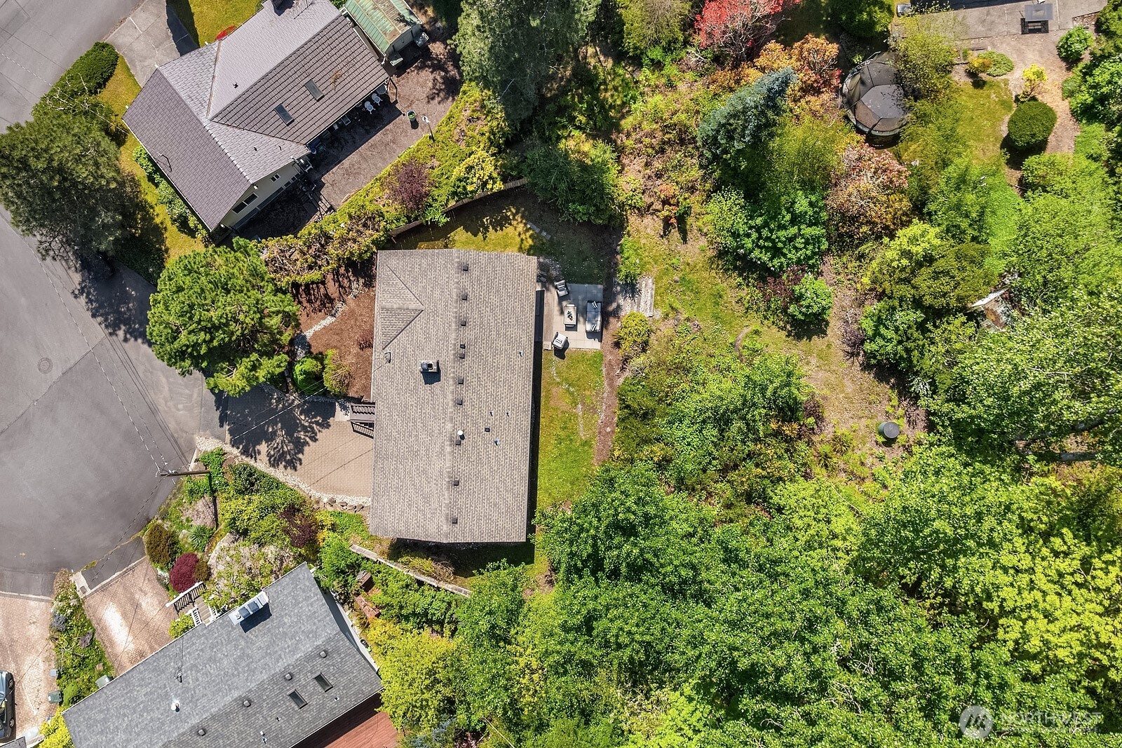 12516 SE 4th Place , Bellevue, WA 98005