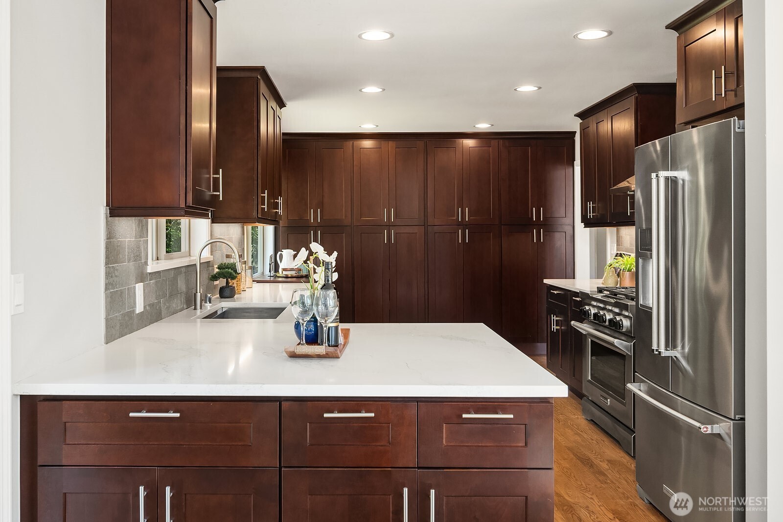 12516 SE 4th Place , Bellevue, WA 98005