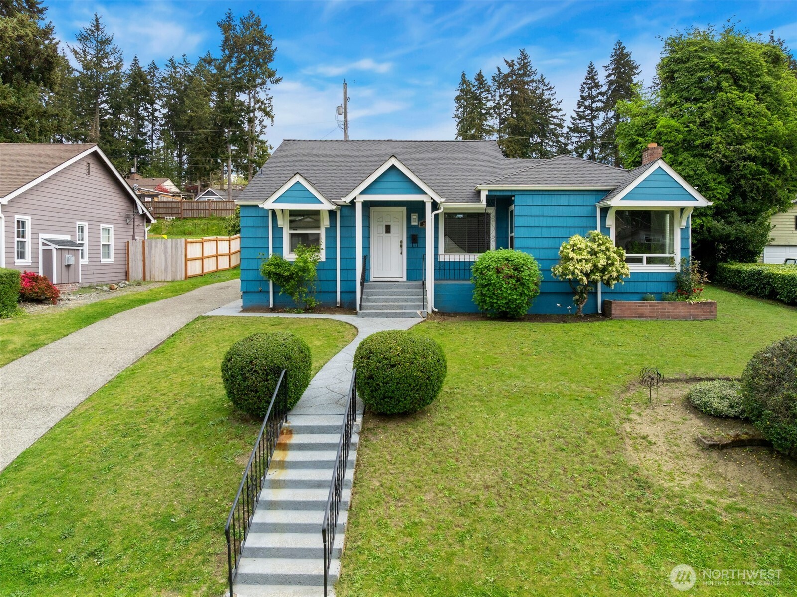 319 Contra Costa Avenue , Fircrest, WA 98466