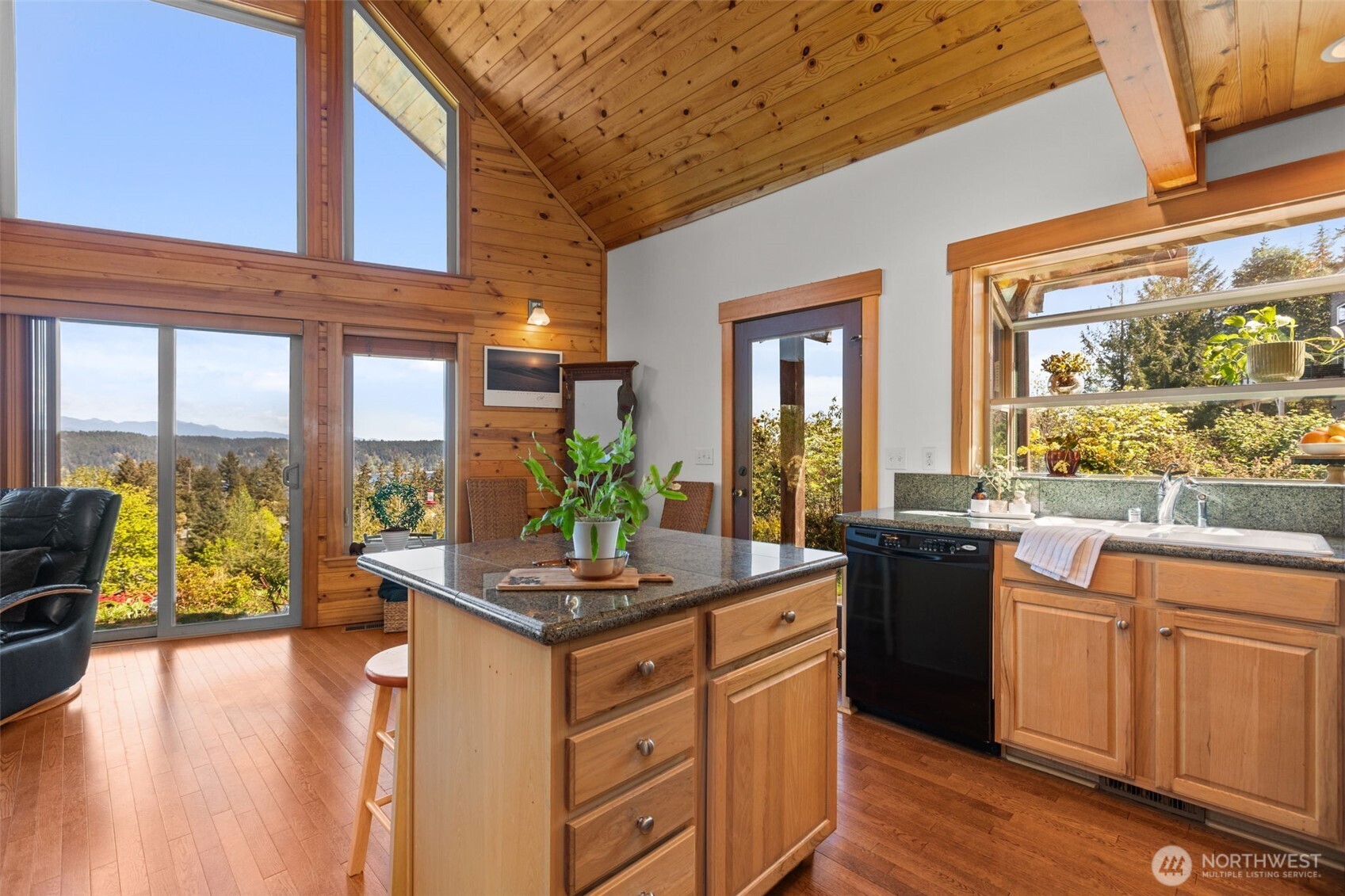 101 E Pine Street , Union, WA 98592