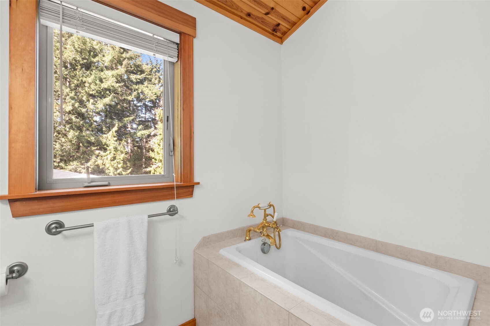 101 E Pine Street , Union, WA 98592