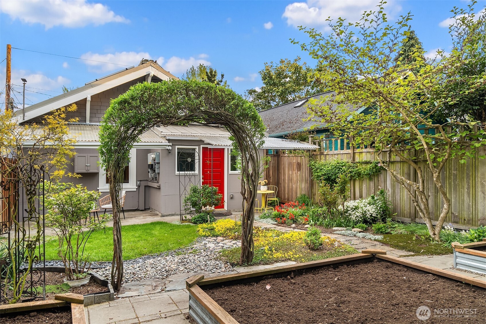 808 NW 64th Street , Seattle, WA 98107