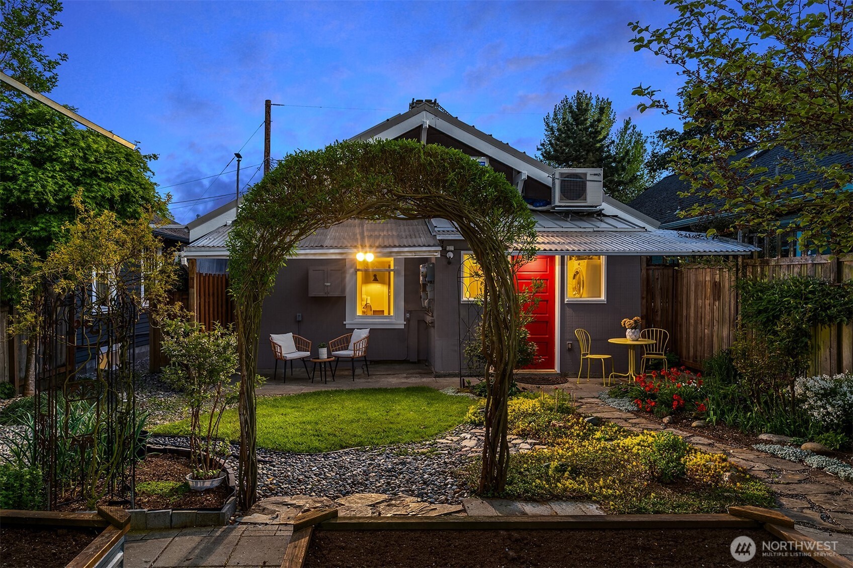 808 NW 64th Street , Seattle, WA 98107