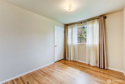 134 160th Place SE, Bellevue, WA 98008 - Photo 14