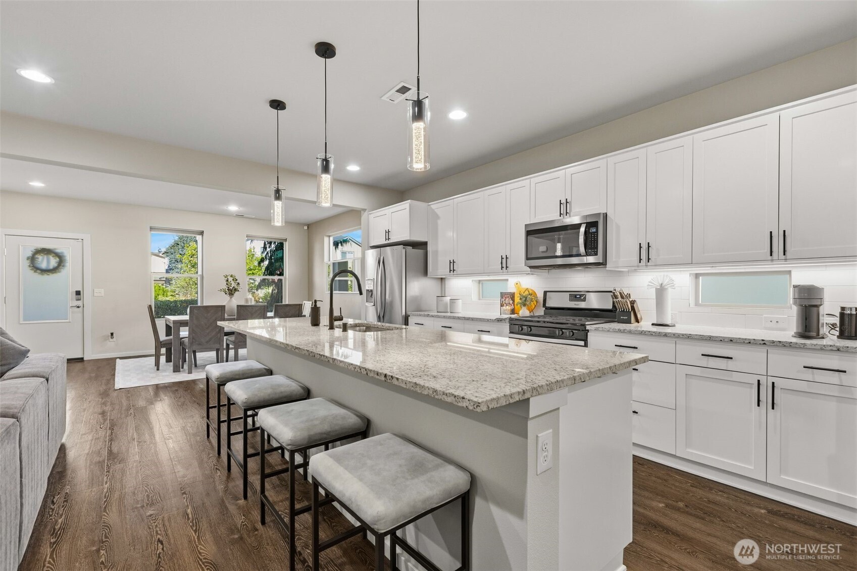 32883 Pine Avenue SE, Black Diamond, WA 98010