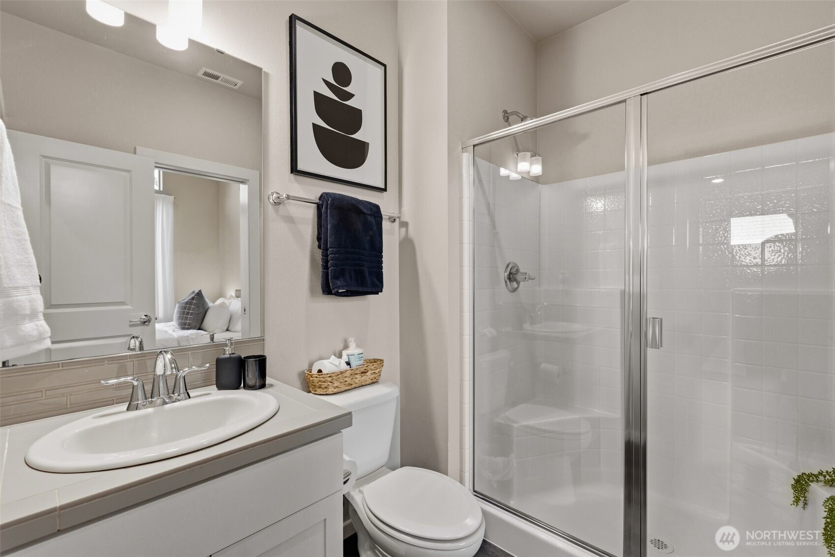 32883 Pine Avenue SE, Black Diamond, WA 98010