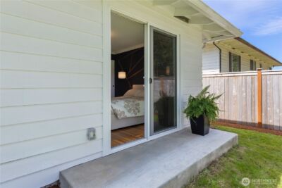 2012 168th Avenue , Bellevue, WA 98008 - Photo 32