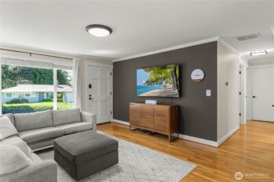 2012 168th Avenue , Bellevue, WA 98008 - Photo 4