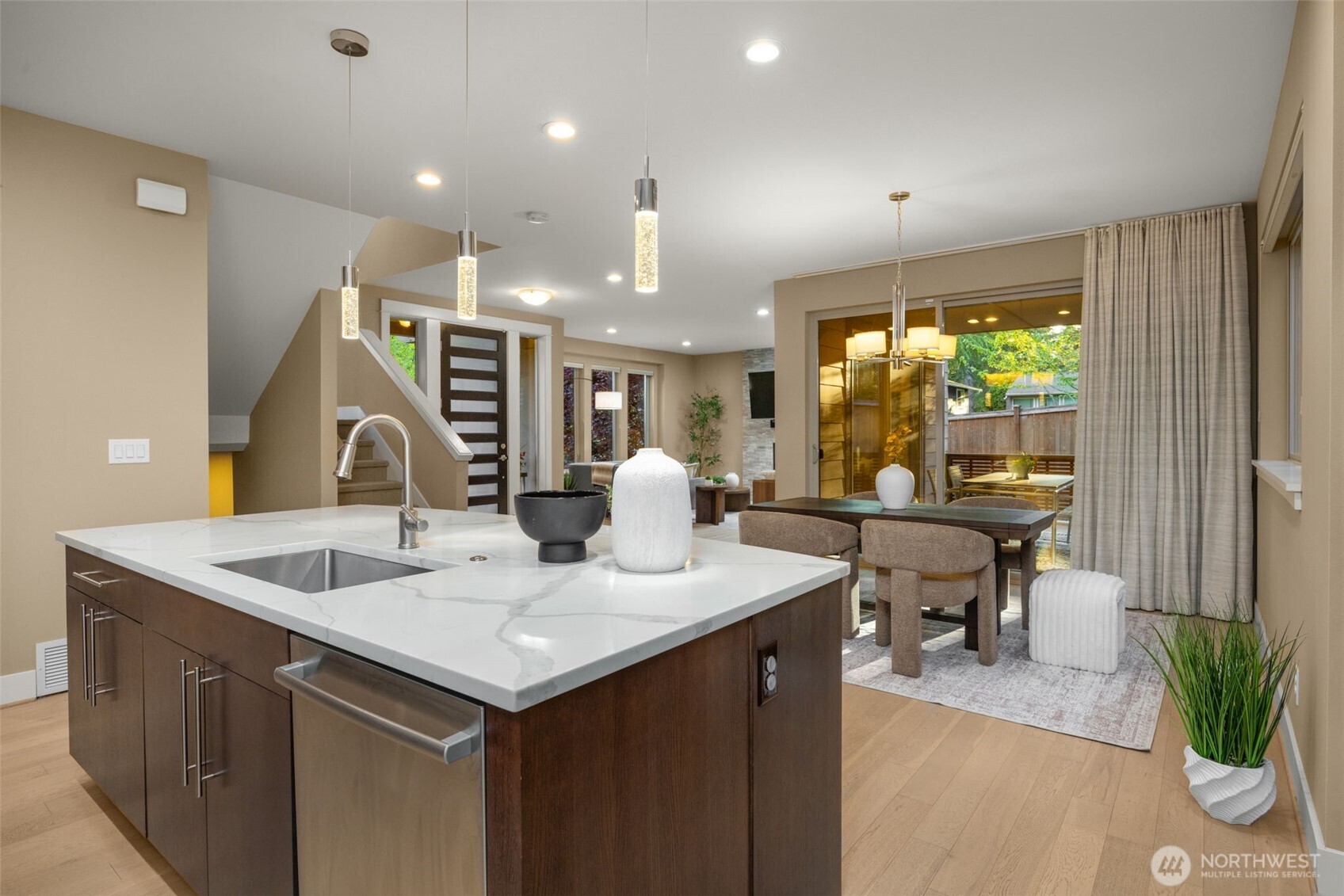 11222 116th Place NE #L4, Kirkland, WA 98033