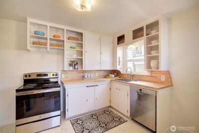 6827 36th Avenue NE, Seattle, WA 98115 - Photo 11