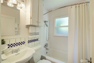 6827 36th Avenue NE, Seattle, WA 98115 - Photo 15