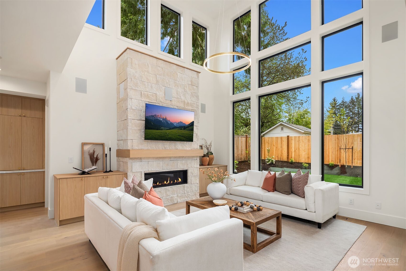 1032 107th Avenue SE, Bellevue, WA 98004