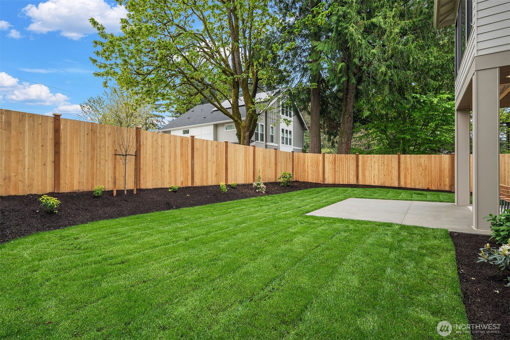 1032 107th Avenue SE, Bellevue, WA 98004